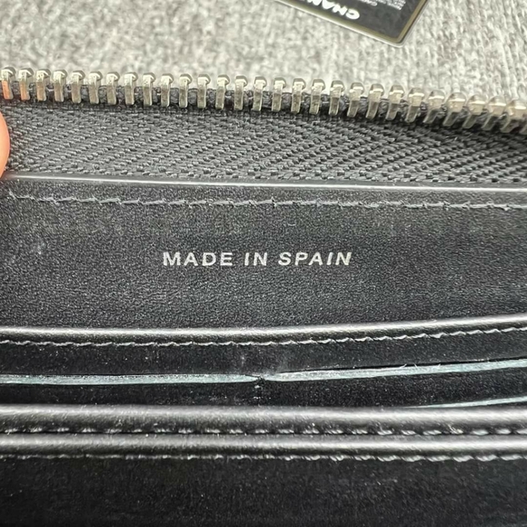 100% Authentic CHANEL Patent Leather Wallet - Picture 13 of 14